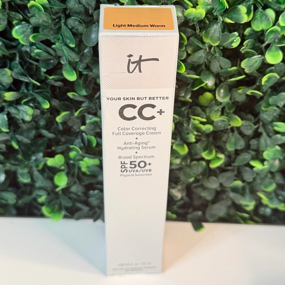 IT COSMETICS CC+ CREAM FULL-COVERAGE FOUNDATION WITH SPF 50+